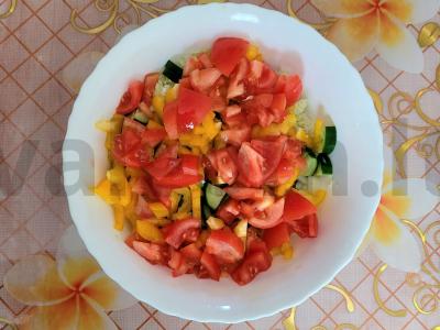 Lengva daržovių salotos „Graikiškai“ Žingsnis 4