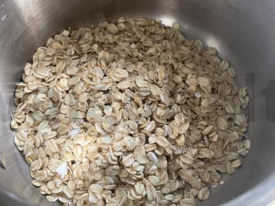 Avižų košė su džiovintais vaisiais pusryčiams Žingsnis 1