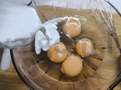 Omletas su dešra ir sūriu Žingsnis 3