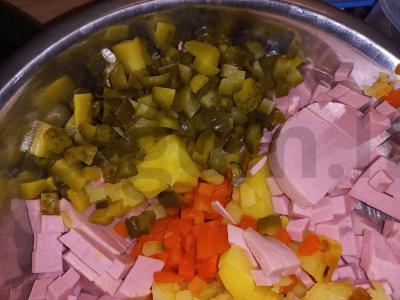 Olivje su naminiu majonezu Žingsnis 3