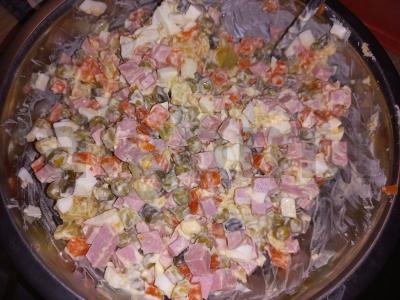 Olivje su naminiu majonezu Žingsnis 6