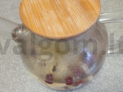 Arbata su kriauše, spanguolėmis ir limonu Žingsnis 5