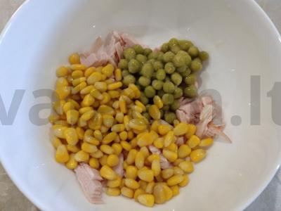 Salotas su karbonaidu, daržovėmis ir sūriu Žingsnis 2