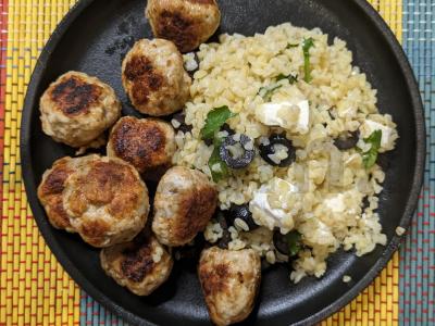 Kalakutų meatballs su bulguru pagrindine nuotrauka