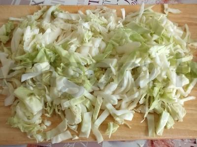 Patingėlių kopūstai su pomidorų padažu Žingsnis 1