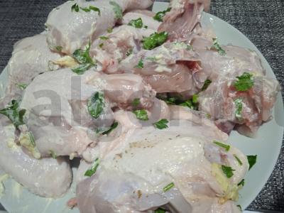 Kepta vištiena su vynuogių aliejumi ir petražolėmis Žingsnis 3