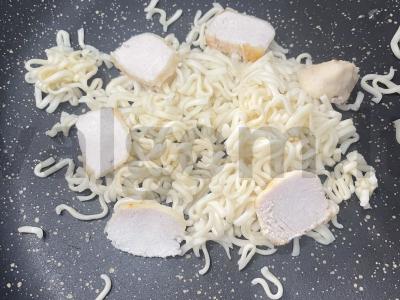 Kiaušinienė „Megas“ su makaronais Žingsnis 5