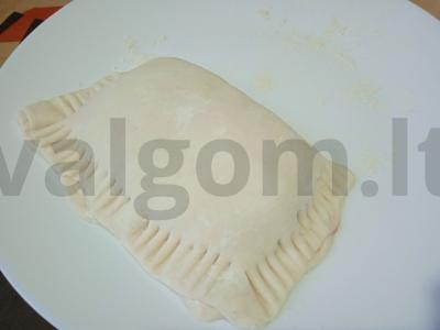 Sluoksniuoti pyragėliai su kiaulienos faršu ir jalapeño pipirais Žingsnis 4