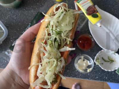 Karštas šuo su dešrelėmis ir kopūstais Žingsnis 6