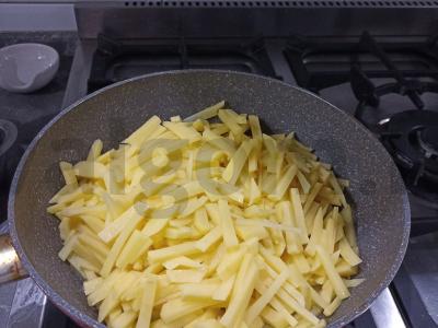 Kepta bulvė su džiovintais pomidorais Žingsnis 3