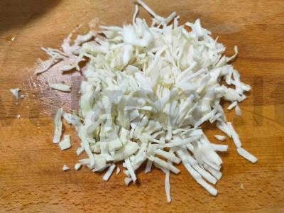 Salotos su pupelėmis, dešra ir ruginių skrebučiais Žingsnis 4