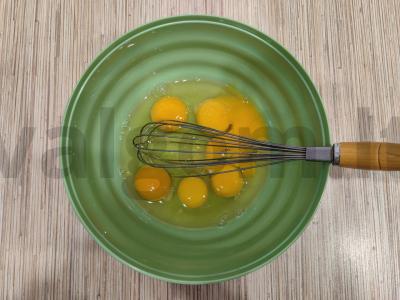 Klasikinis omletas, keptas orkaitėje Žingsnis 1