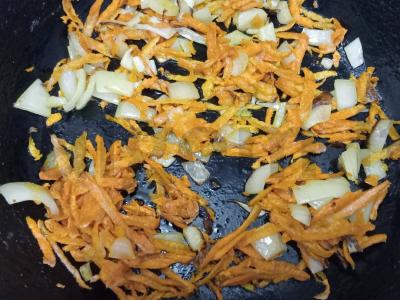 Vištienos širdelės grietinėje su bulguro garnyru Žingsnis 2