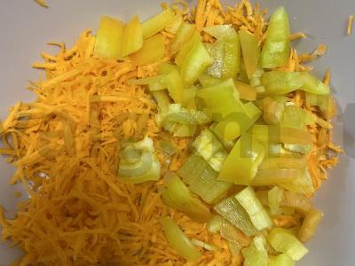 Salotas su veršiena, keptu svogūnu ir daržovėmis Žingsnis 3