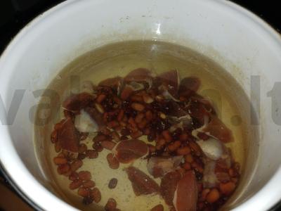 Daržovių sriuba su pupelėmis ir antis skrandžiais Žingsnis 1