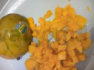 Mango salotas su marinuotais jalapeño pipirais Žingsnis 1