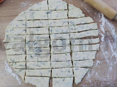 Sūrio lazdelės su krapais Žingsnis 7