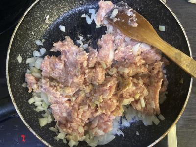 Bulvės su vištienos faršu ir kumpiu Žingsnis 2