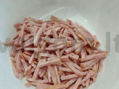 Skani pupelių salotos su skrudinta duona Žingsnis 3