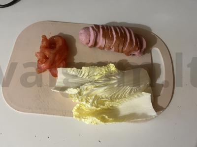 Sotūs sumuštiniai su keptomis dešrelėmis Žingsnis 2