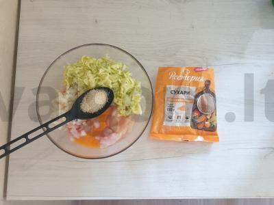 Smulkintos vištienos kotletai su cukinija Žingsnis 5