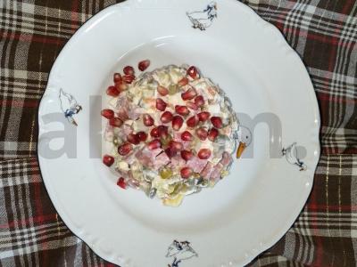 Salotas su rūkytomis dešromis „Skonio šventė“ pagrindine nuotrauka