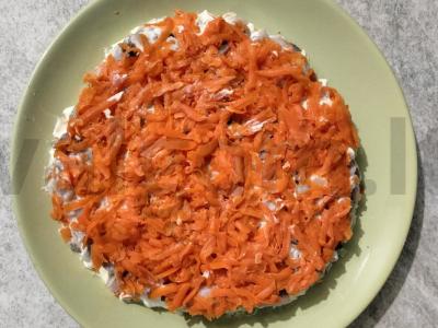 Švelni silkių salotos su obuoliais ir sūriu Žingsnis 4