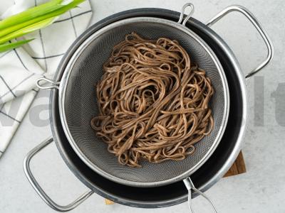 Sriuba su grikių makaronais ir krevetėmis Žingsnis 2