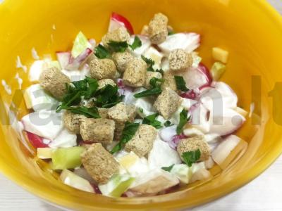 Salotos su avižų sėlenomis pagrindine nuotrauka