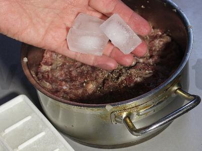 Koldūnai su elniena ir spanguolių padažu Žingsnis 9