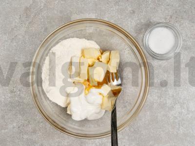 Klasikinis prancūziškas svogūnų pyragas Žingsnis 2