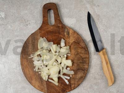 Klasikinis prancūziškas svogūnų pyragas Žingsnis 4