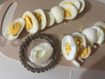 Paprastas olivje su konservuotais žirneliais Žingsnis 6