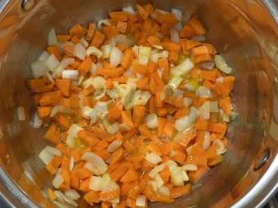 Grietinėlės sriuba su meatballs Žingsnis 1