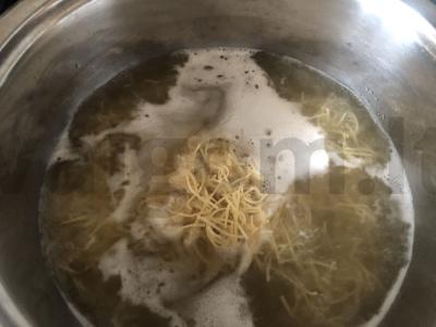 Sriuba su namine makaronais ir jautiena Žingsnis 9