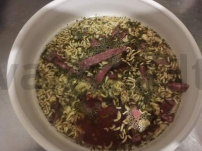 Greito paruošimo makaronai su dešra ir petražolėmis Žingsnis 4