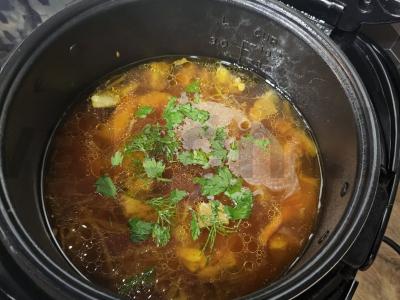 Mėsos barščiai lėtoje viryklėje Žingsnis 7