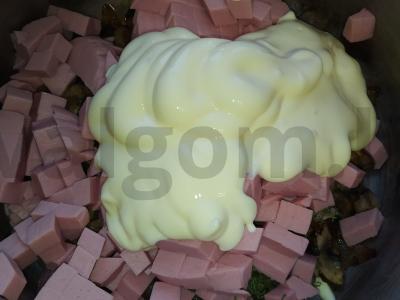 Tortilija su grybais, keptu svogūnu, dešra ir krapais Žingsnis 5