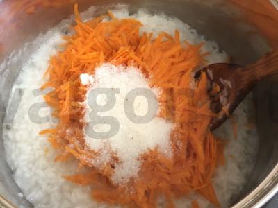 Ryžių košė su morkomis migdolų piene Žingsnis 6