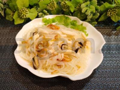 Funchosa su jūros gėrybėmis pagrindine nuotrauka