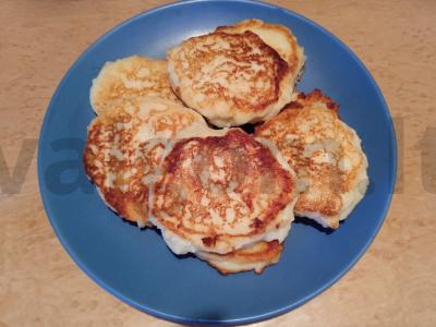 Ricottos su manų kruopomis ir graikišku jogurtu pagrindine nuotrauka