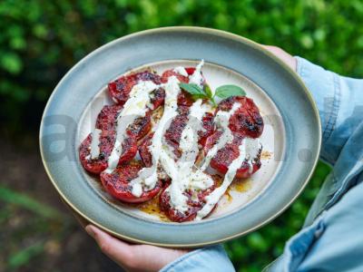 Rūkyti pomidorai su stracciatella pagrindine nuotrauka