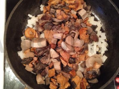 Bulvių-grybų apkepas su bekonu Žingsnis 3