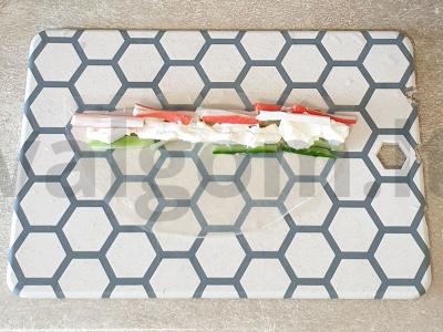 Vasaros ritinėliai su krabų lazdelėmis Žingsnis 5