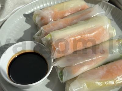 Sūrio ritinėliai su lašiša ir sezoniniais daržovėmis Žingsnis 3