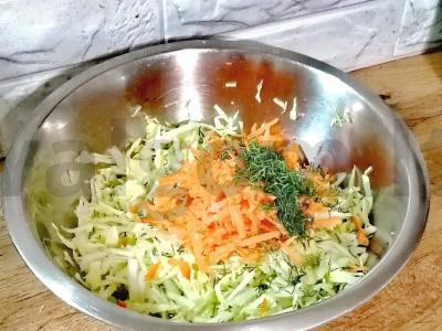 Salotas su marinuotais pievagrybiais Žingsnis 3