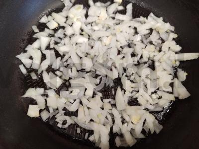 Kepta bulvė su pievagrybiais ir svogūnais Žingsnis 2