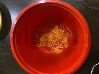 Švelnios dešrelės iš naminio faršo su morkomis ir brokoliais Žingsnis 1