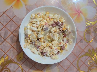 Sotūs krabų salotos su pupelėmis pagrindine nuotrauka