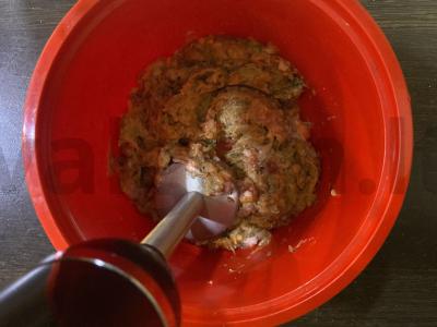 Švelnios dešrelės iš naminio faršo su morkomis ir brokoliais Žingsnis 5